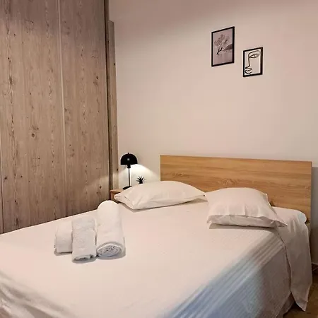 Mini 5 Apartment *