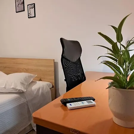 Mini 5 Apartment Patras