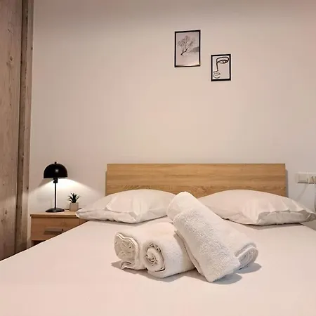 شقة Mini 5 باترا