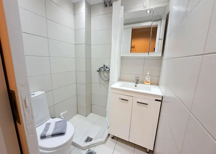 Mini 5 * Patras
